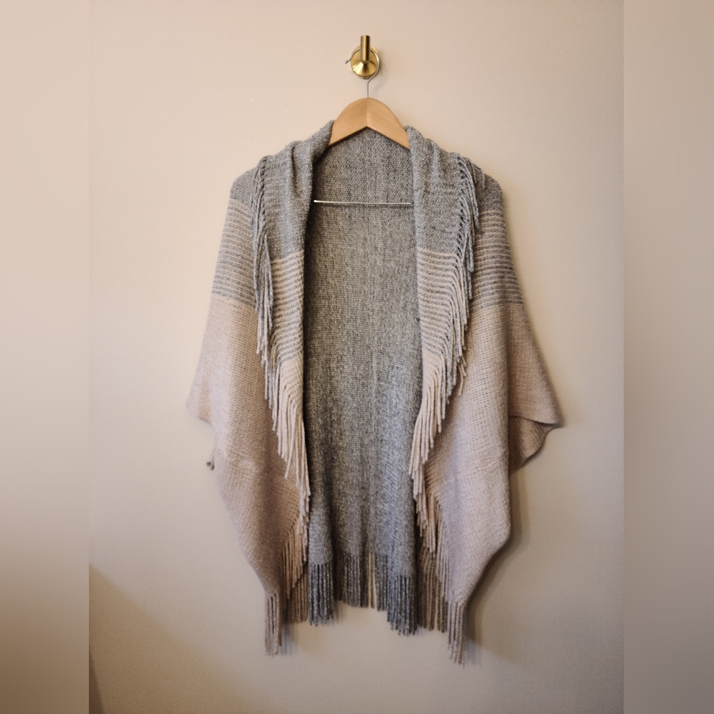 Shawl-style cardigan with a fringe, pale pinks, white and gray, no size